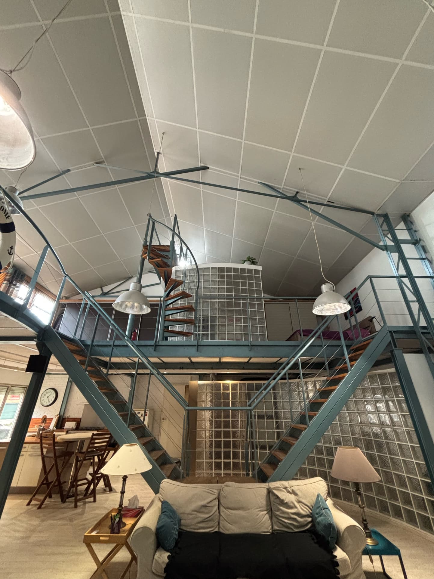 Loft avec terrasse