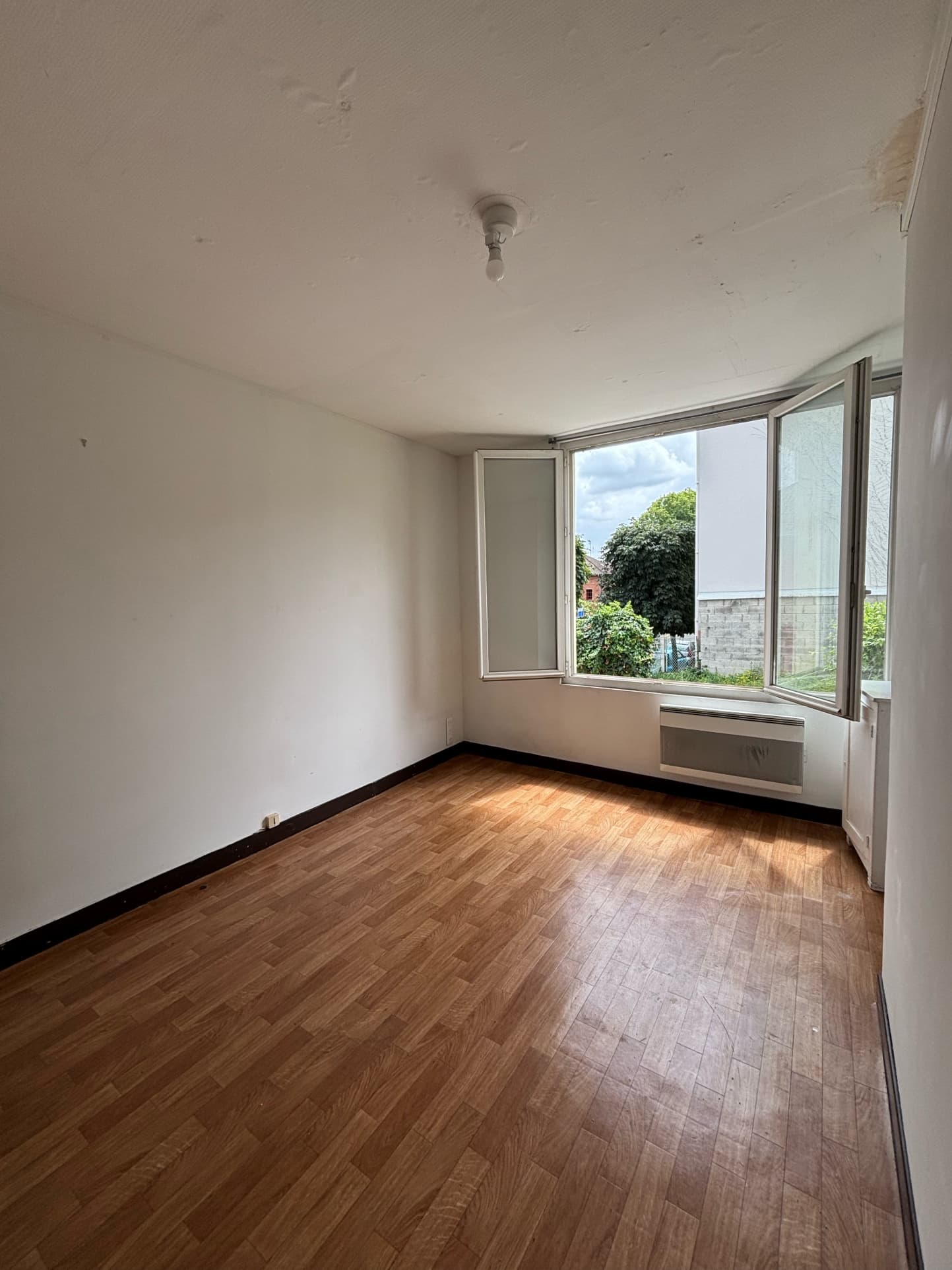 STUDIO IVRY — image 1